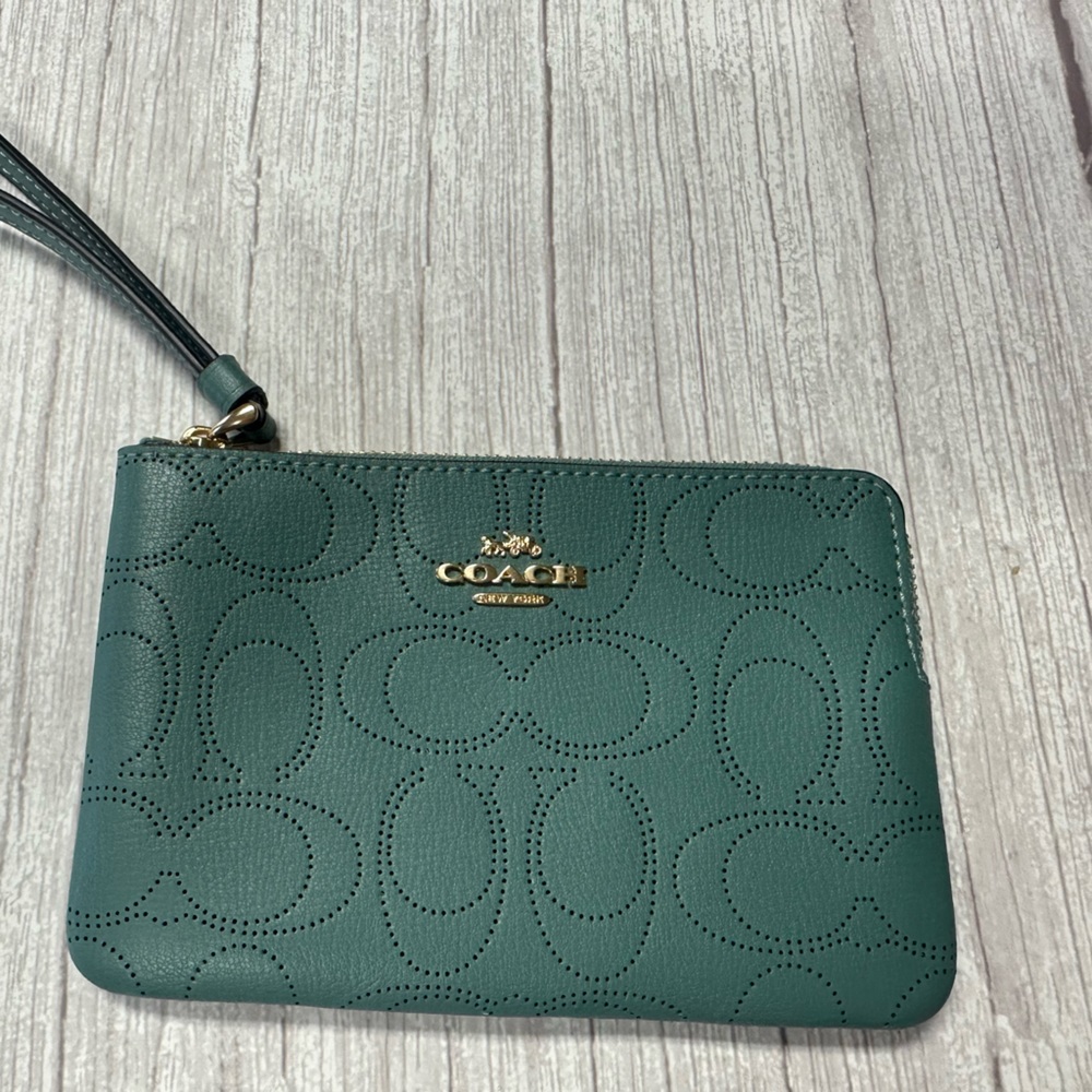 COACH Corner Zip Wristlet In Signature Leather - Picture 2 of 6